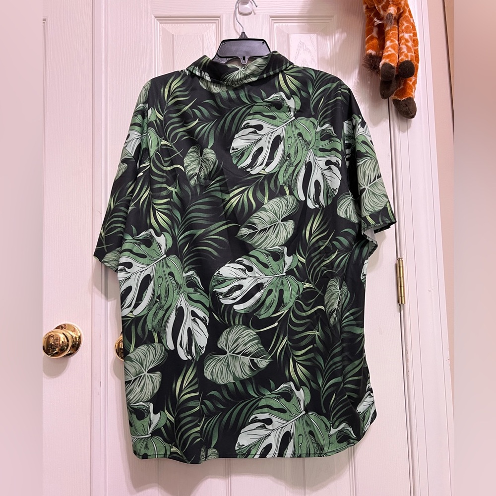 SHEIN Green and Black Casual Button Down Shirt